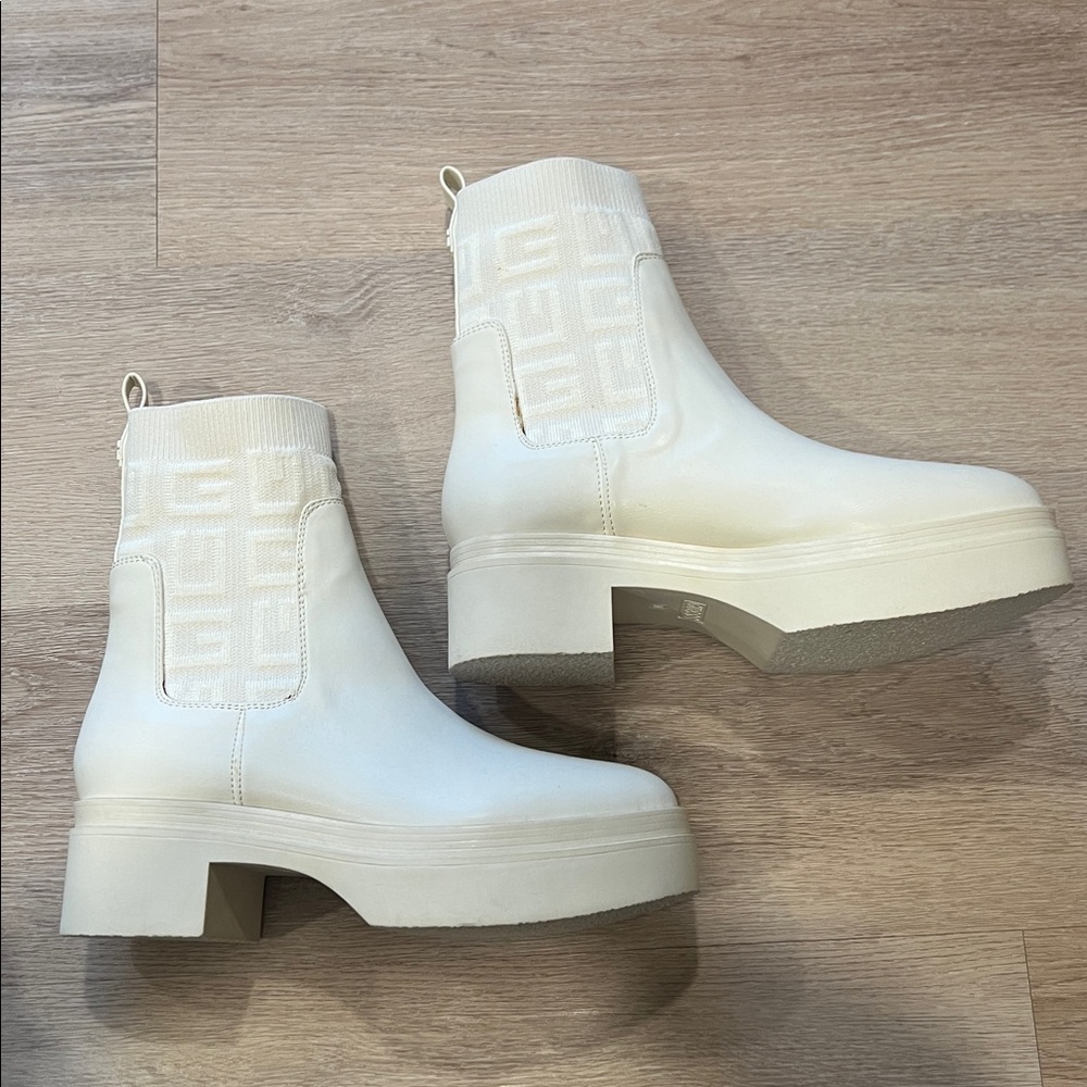 GUESS Sock Boots🤍 - Picture 3 of 5